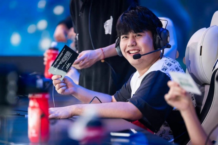 希勒作为享 希勒作为享