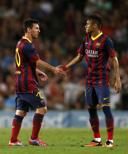 球迷自发地 球迷自发地